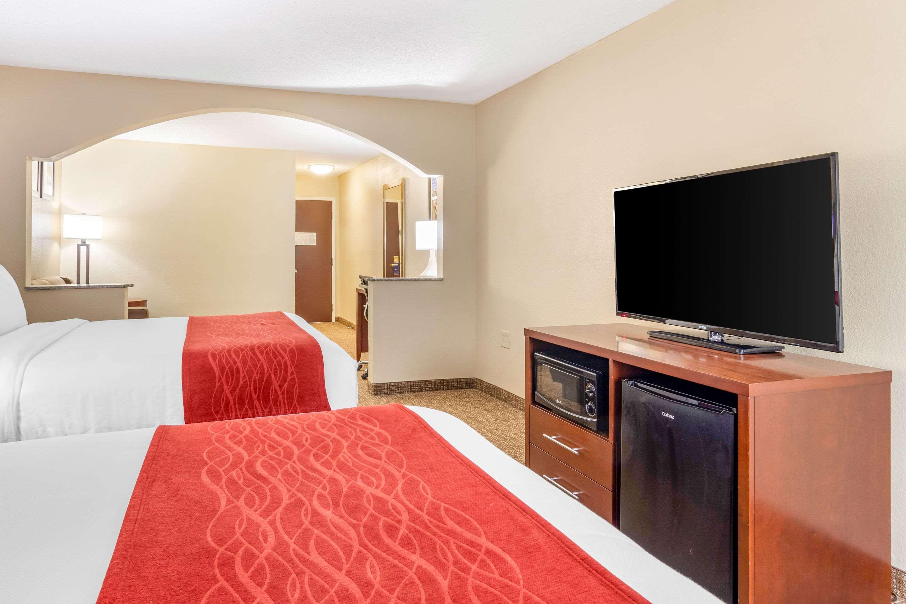 Comfort Inn & Suites Macon North I-75 Esterno foto