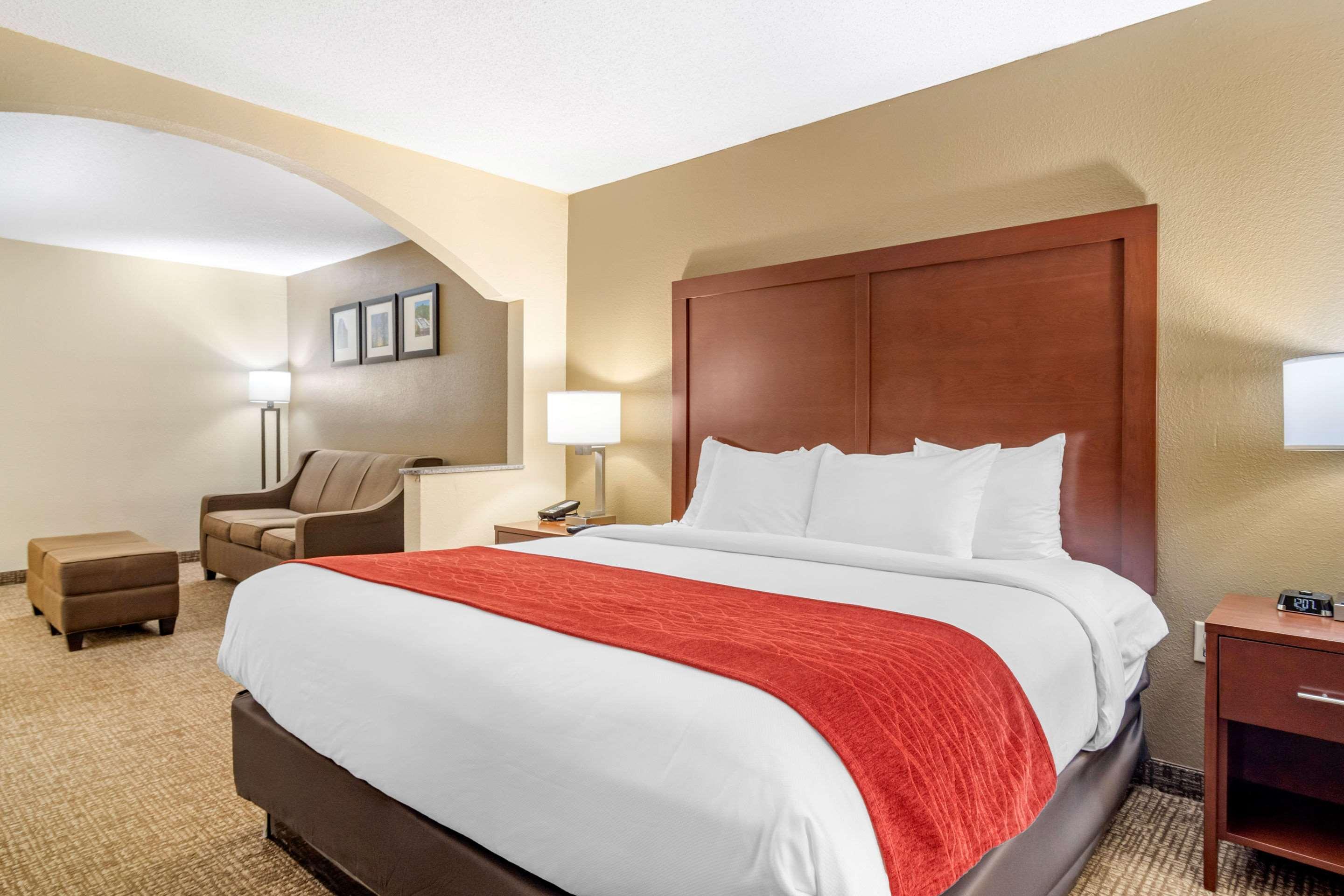 Comfort Inn & Suites Macon North I-75 Esterno foto