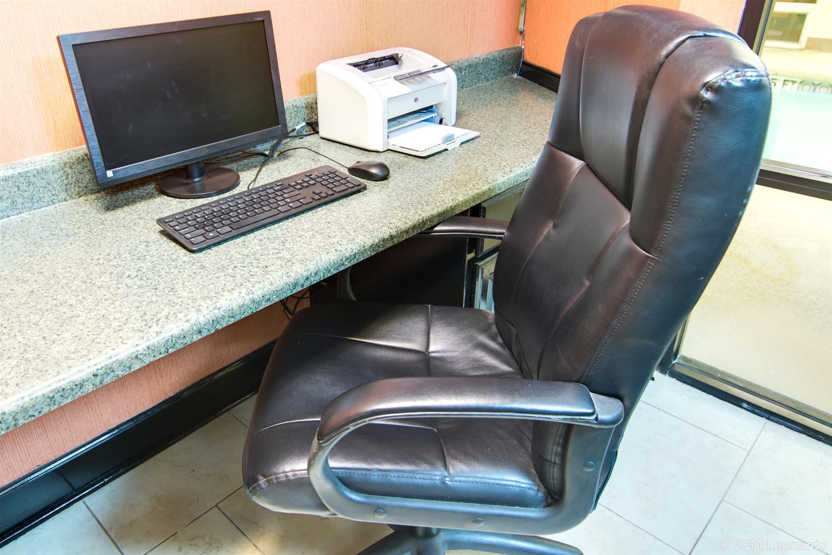 Comfort Inn & Suites Macon North I-75 Esterno foto