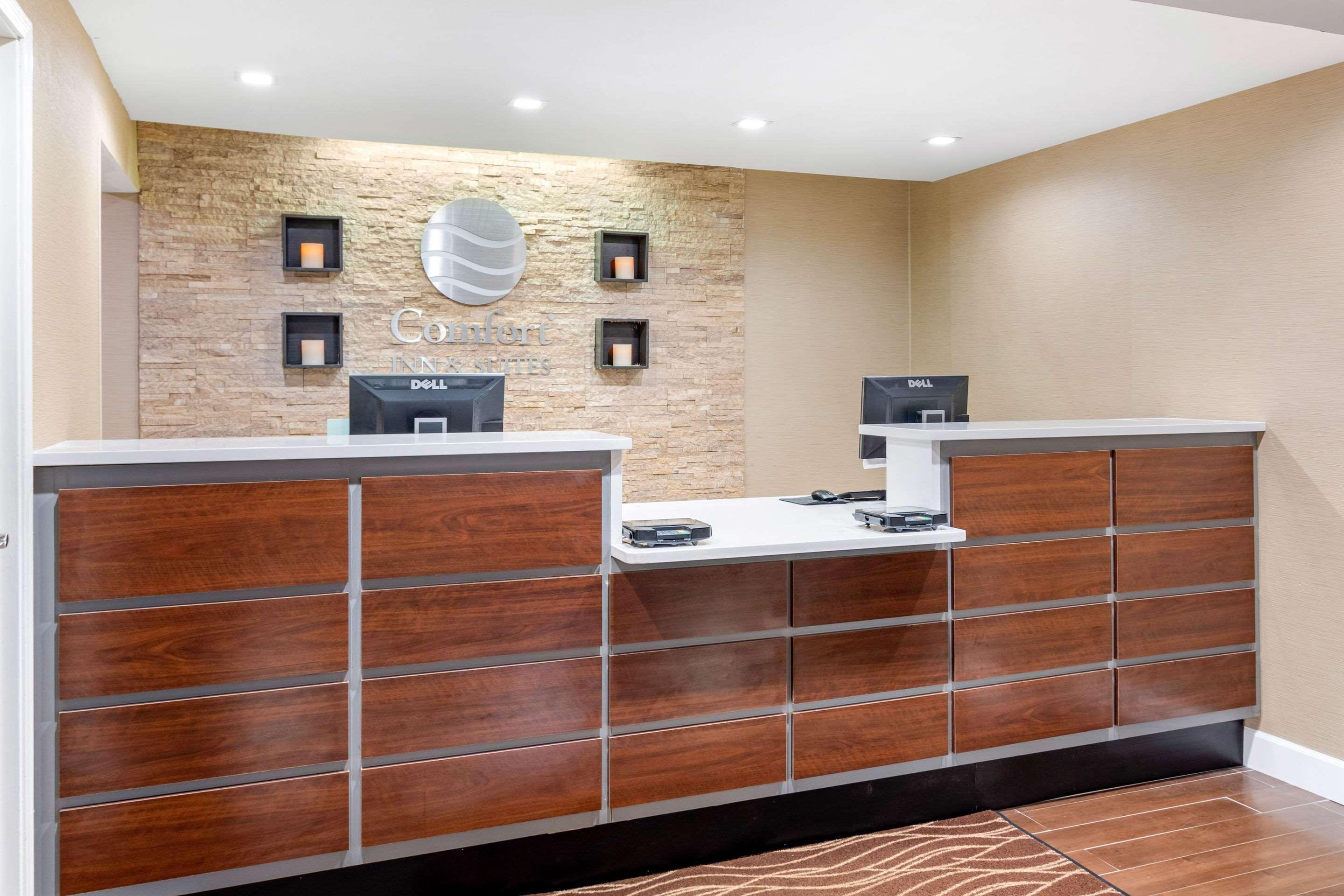 Comfort Inn & Suites Macon North I-75 Esterno foto